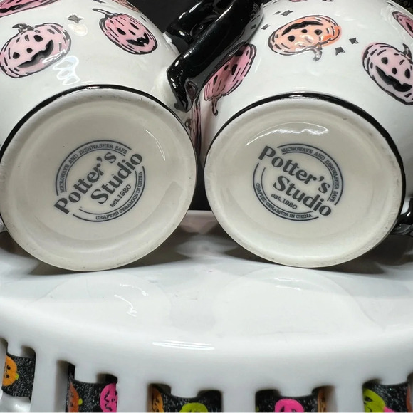 Potters Studio 2024 Halloween Spooky Seaon Ceramic Pink Black Pumpkin Mugs x2 - Picture 14 of 14